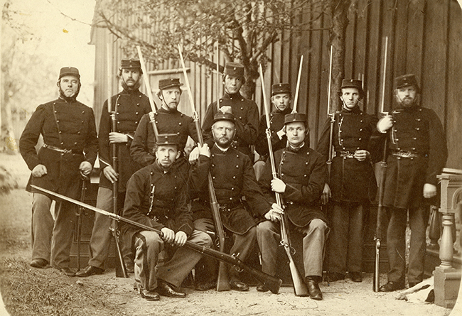 Bohusländska soldater omkring 1860